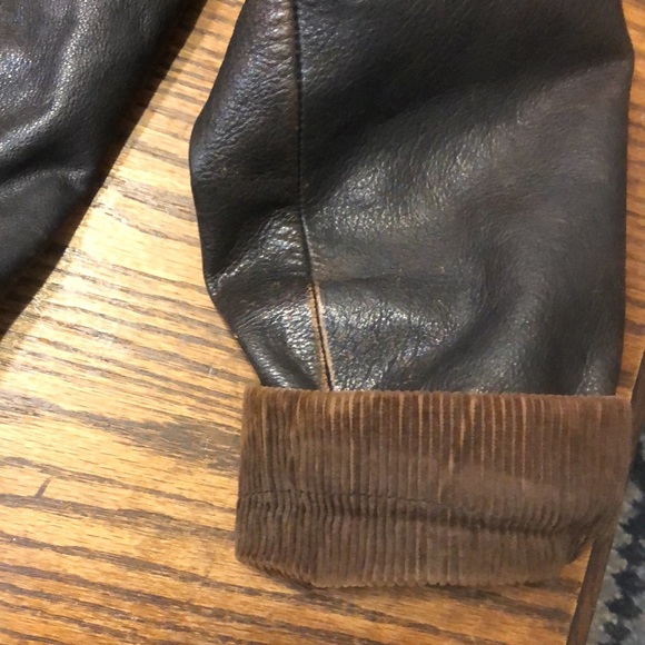 Vintage Guess U.S.A. Genuine leather jacket - Picture 5 of 16